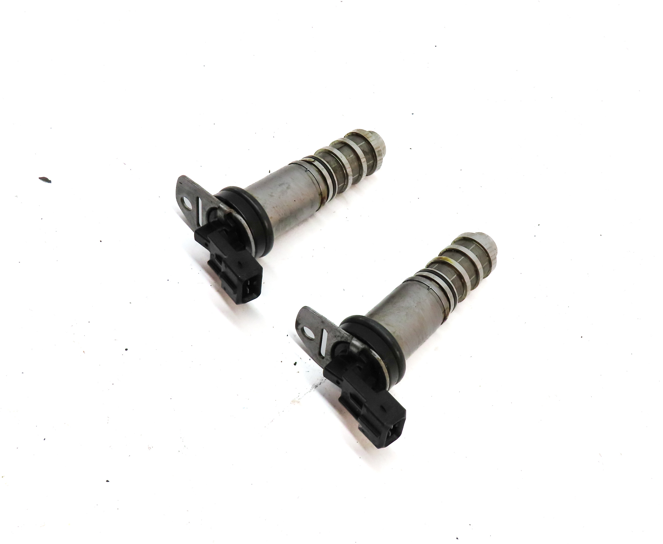 2010 BMW 535IGT (F07) 3.0L (N55) ENGINE VVT VANOS TIMING VALVE SOLENOID SET/2 — exact item pictured